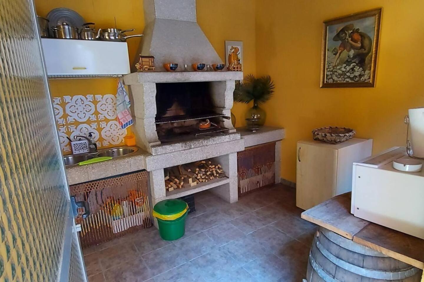 Apartamento Centrico Cerca De La Playa Bueu Bagian luar foto