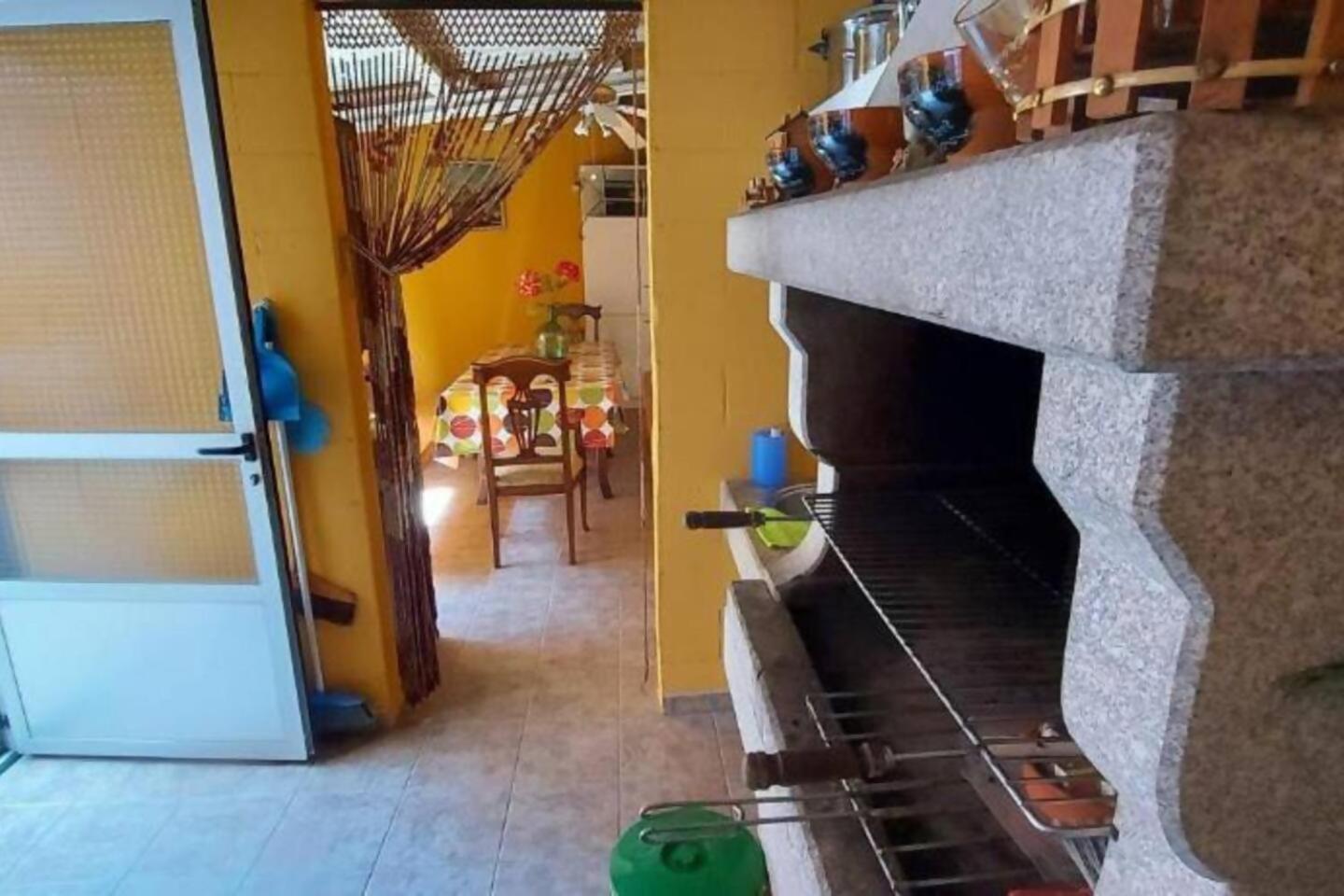 Apartamento Centrico Cerca De La Playa Bueu Bagian luar foto